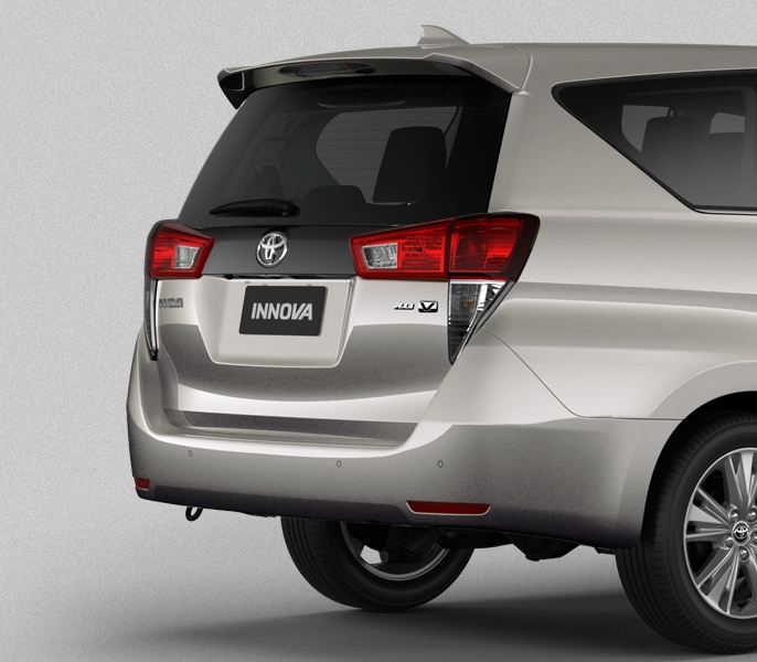 Toyota Innova 2023 Ra Mắt: Giá Lăn Bánh 706 Triệu Cho Một Chiếc MPV? 9 Khu vực hông của Toyota Innova Zenix 2023