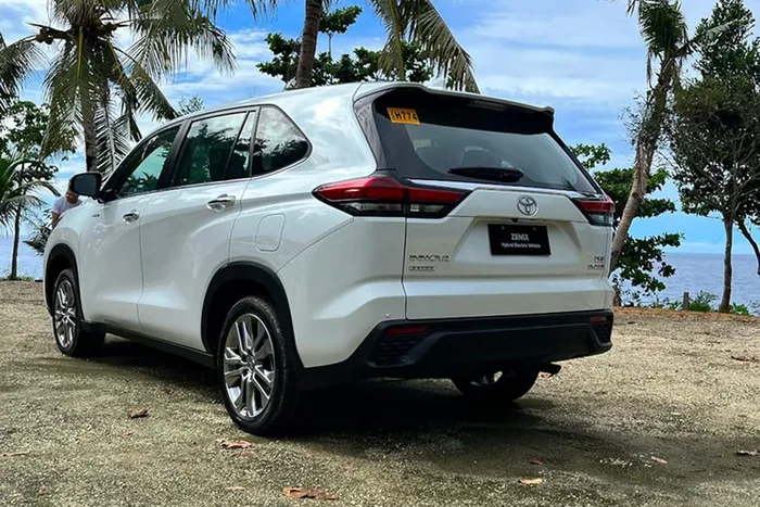 Toyota Innova 2023 Ra Mắt: Giá Lăn Bánh 706 Triệu Cho Một Chiếc MPV? 6 xe trông giống một chiếc SUV