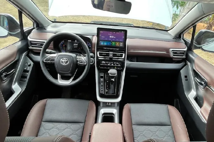 Toyota Innova 2023 Ra Mắt: Giá Lăn Bánh 706 Triệu Cho Một Chiếc MPV? 11 Nội thất của Toyota Innova Zenix 2023