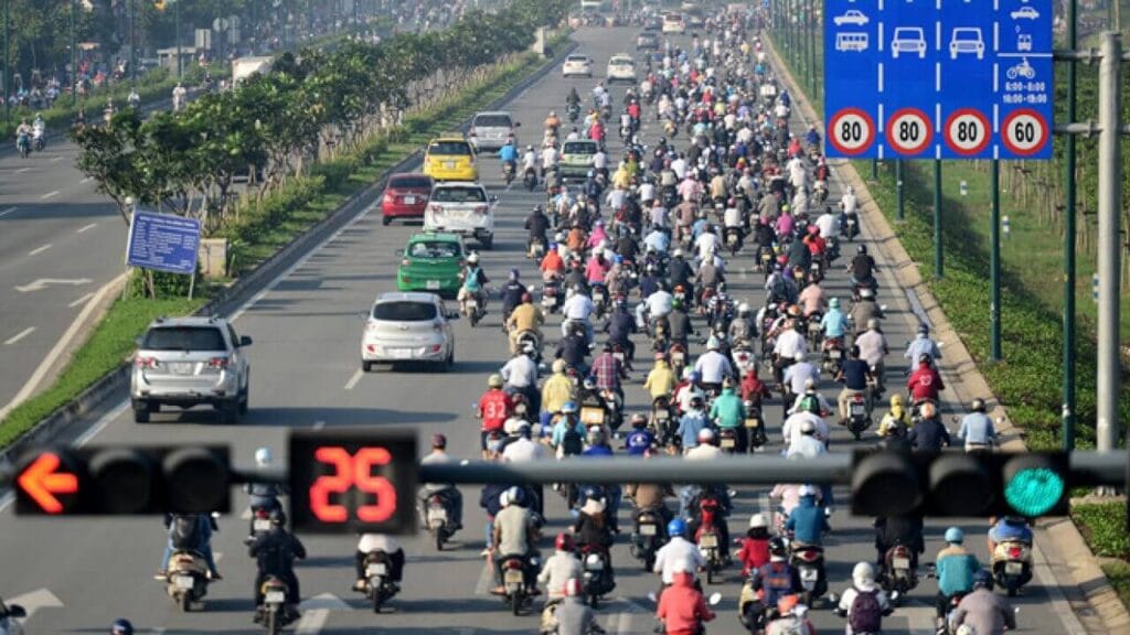 Xử phạt lỗi không tuân thủ vạch kẻ đường