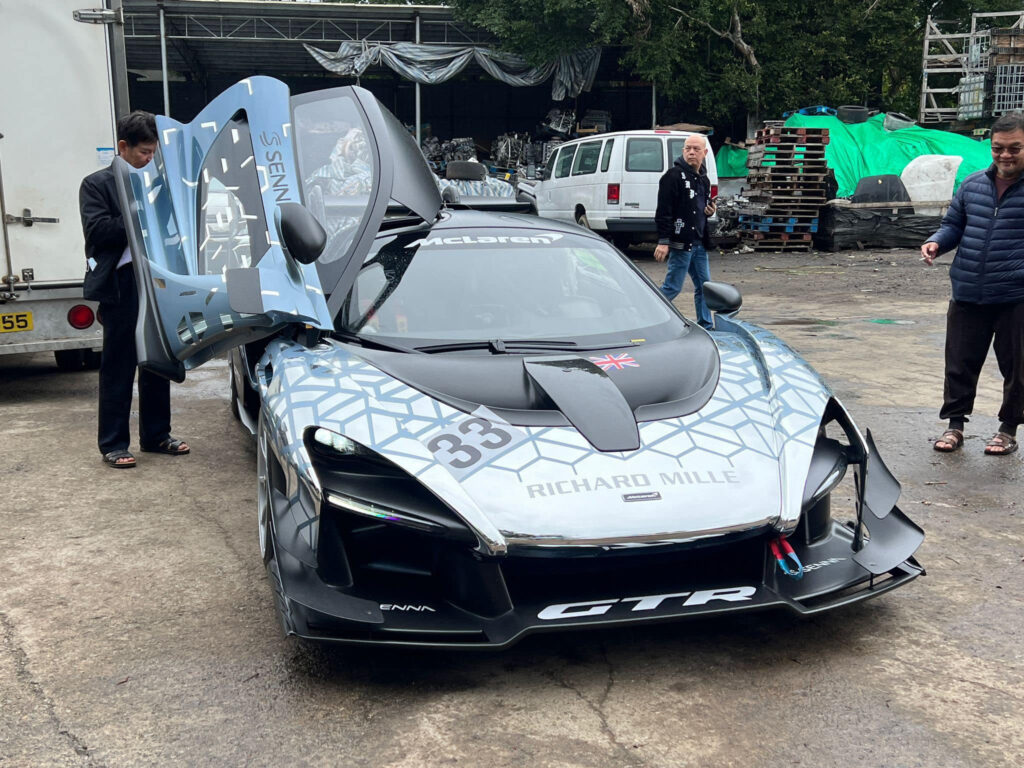 Chiếc McLaren Senna GTR mang số hiệu 33