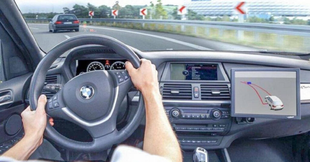 Đánh lái khi vào cua 