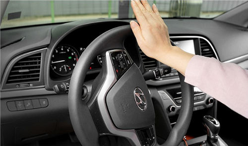 Kỹ năng đánh lái xe ô tô kiểu xoa vô lăng  