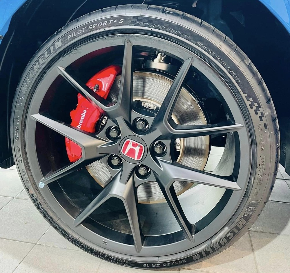 Bánh xe của chiếc xe