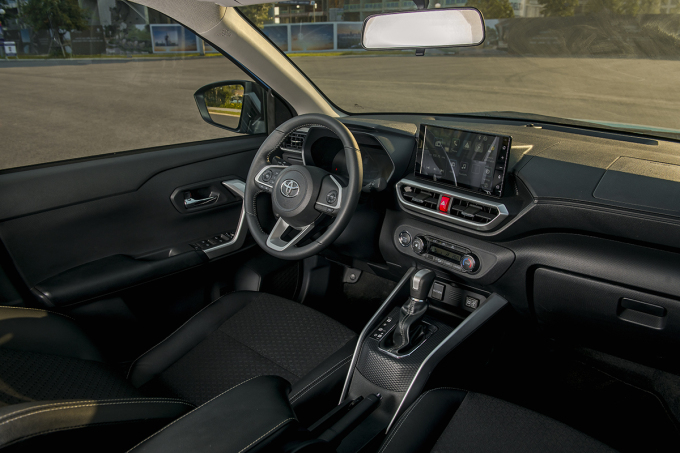 Toyota Raize nội thất bên trong
