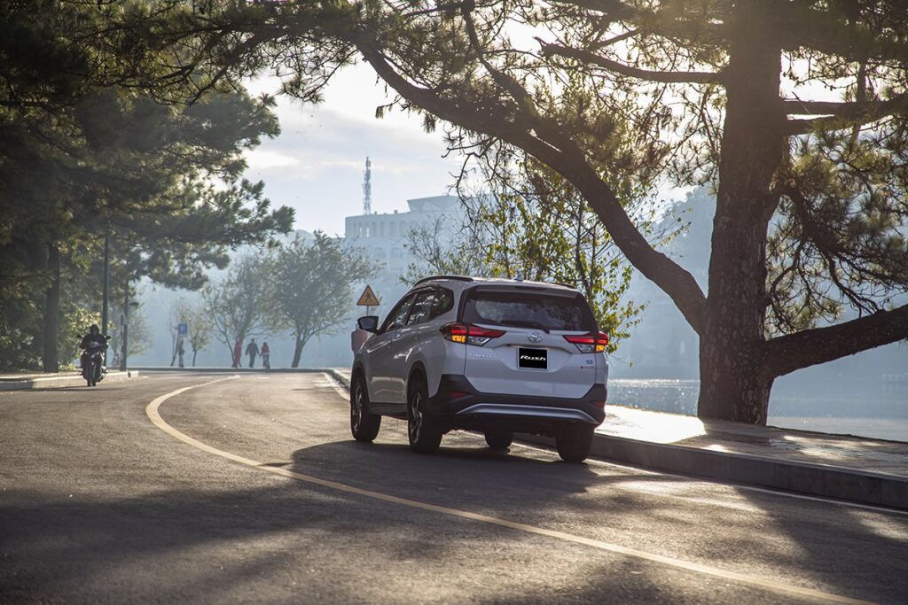 Nội thất Toyota Rush trang bị đầy đủ tiện nghi 