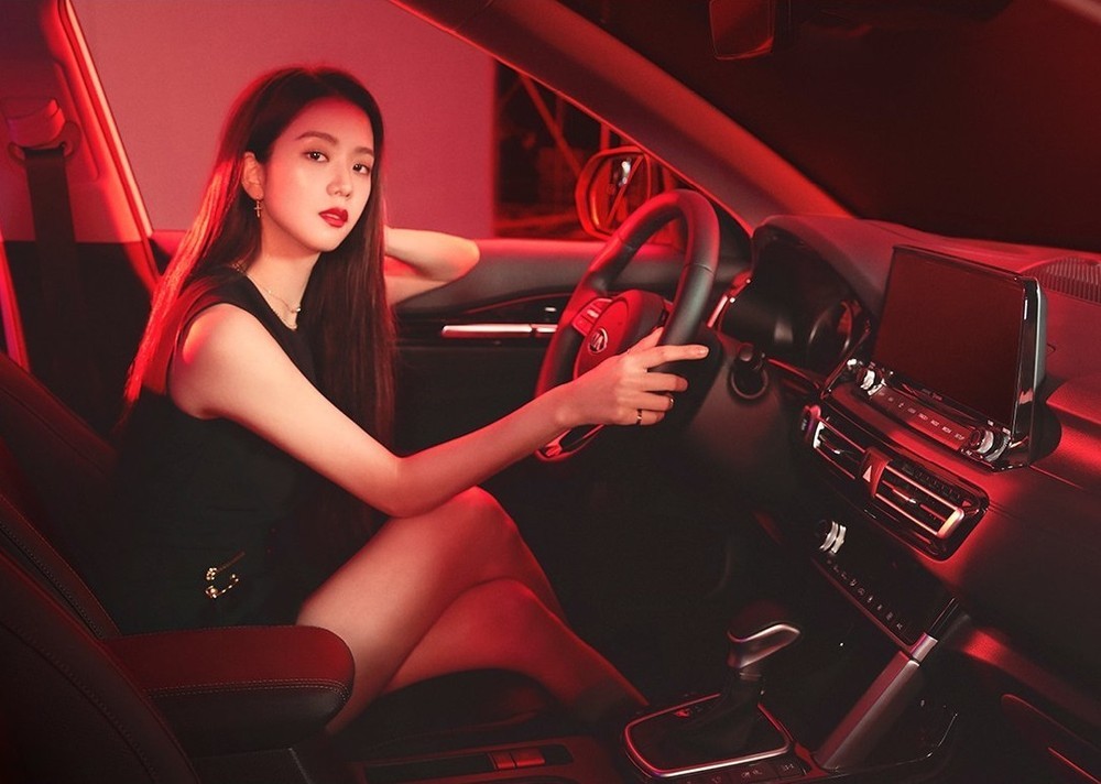 Mẫu xe ô tô cho nữ giá rẻ đáng mua nhất