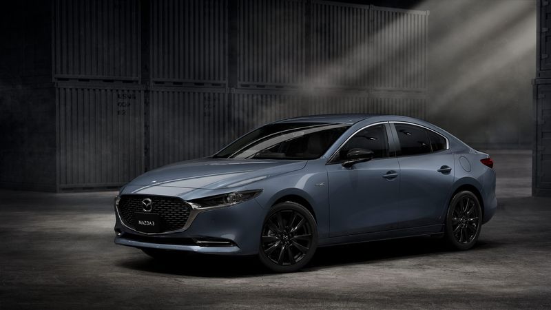 Mazda 3 được trang bị nhiều tính năng cao cấp, tạo ra trải nghiệm lái thú vị