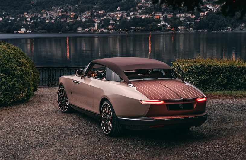 Rolls-Royce Boat Tail lấy cảm hứng từ buồng lái của tàu biển