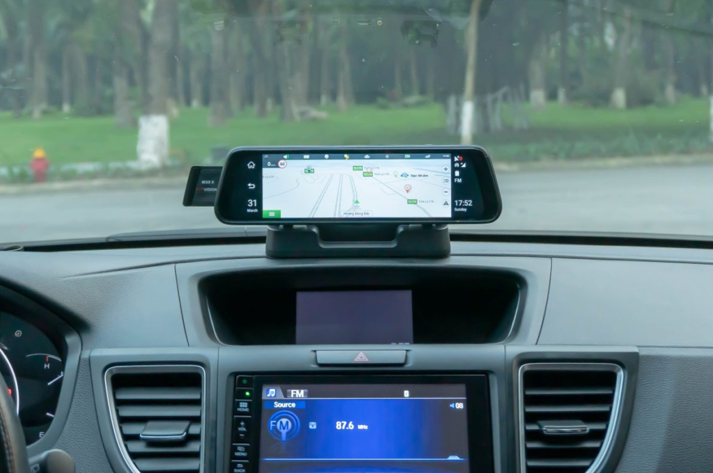 camera hanh trinh doc bien bao 8