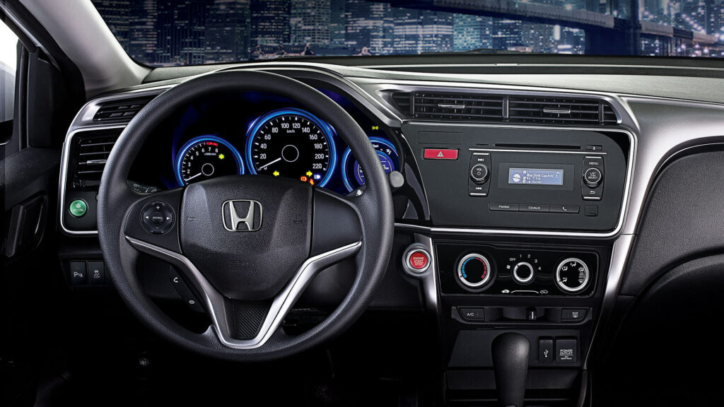 Màn hình gốc trên xe Honda City