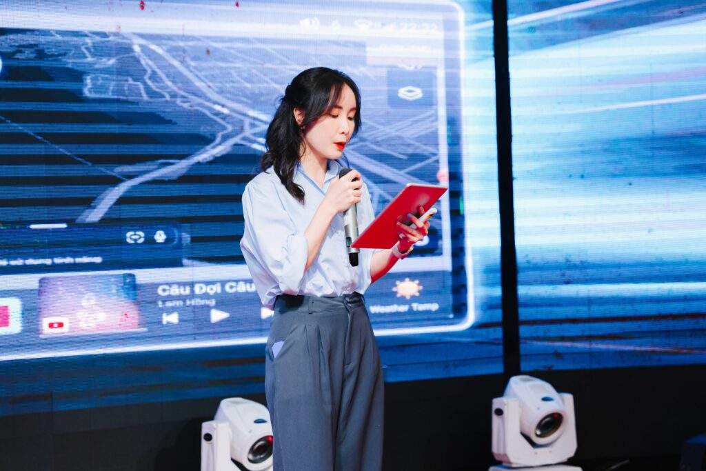 ra mat man hinh bravigo blux 3 scaled 1