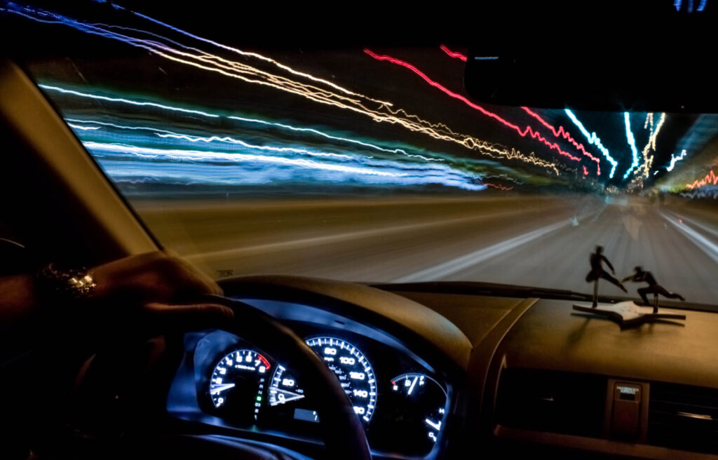 Lái xe ô tô ban đêm