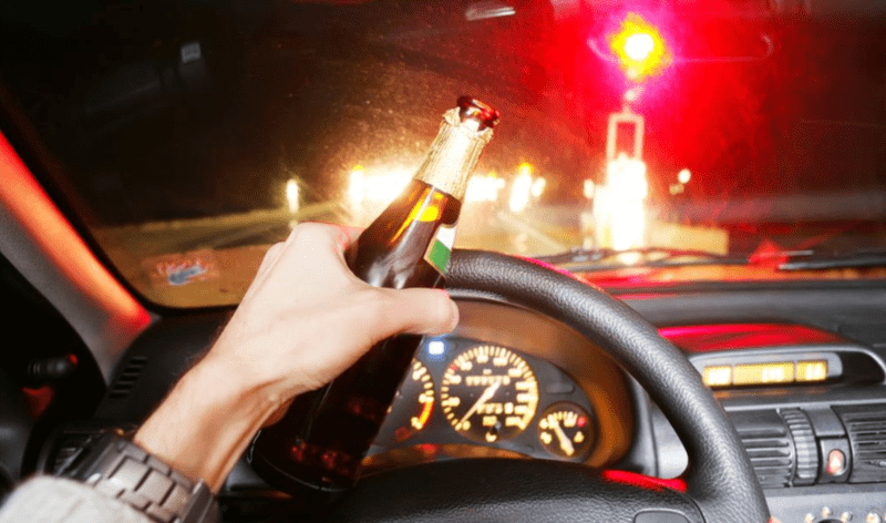 Cẩn thận các đối tượng uống rượu bia khi lái xe