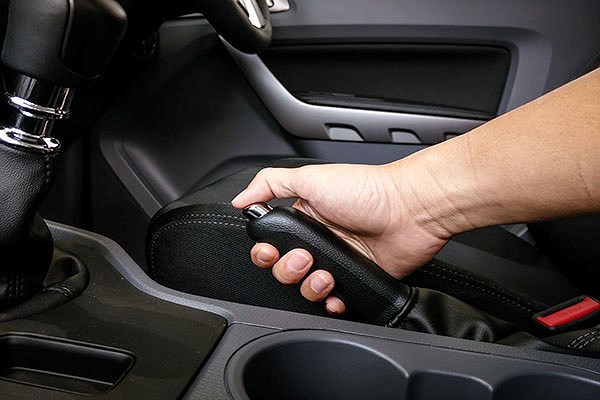 Kỹ thuật phanh tay