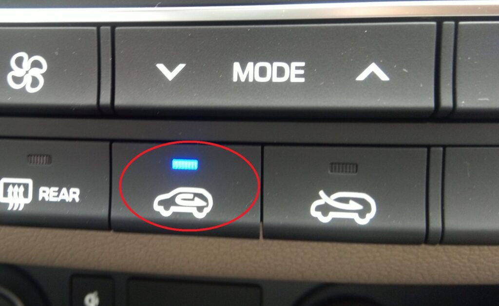 Điều hòa lấy gió trong 