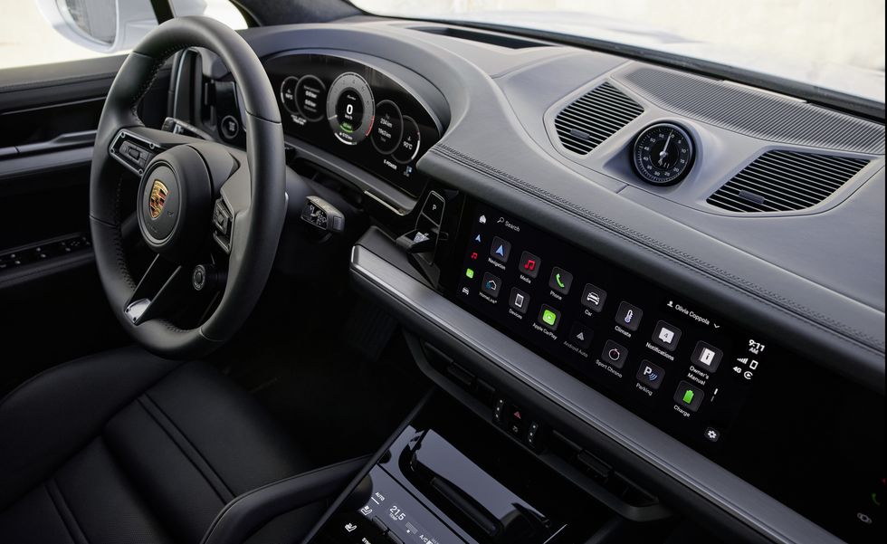 2024 Porsche Cayenne Turbo E-Hybrid Chăm Chút Đến Từng Chi Tiết 3 Porsche Cayenne 2024 sạc nhanh hơn