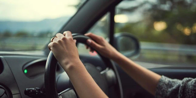 Hướng dẫn tấp xe vào lề