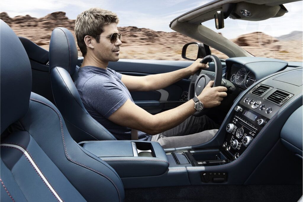 Tư Thế Ngồi Lái Ô Tô Đúng Cách, Không Đau Lưng Và Không Cảm Thấy Mệt 1 Tư thế ngồi lái xe ô tô đúng cách