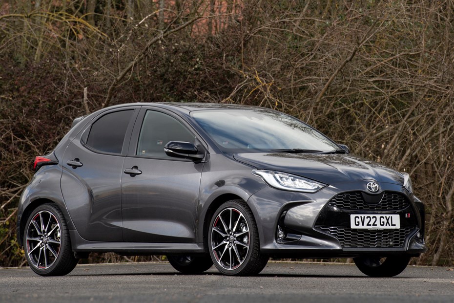 TOP 10 Mẫu Xe Ô Tô Dưới 1 Tỷ Đáng Mua Nhất Hiện Nay 2023 7 mẫu xe 5 chỗ