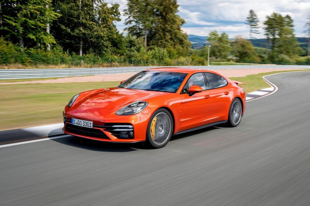 Porsche Panamera Turbo