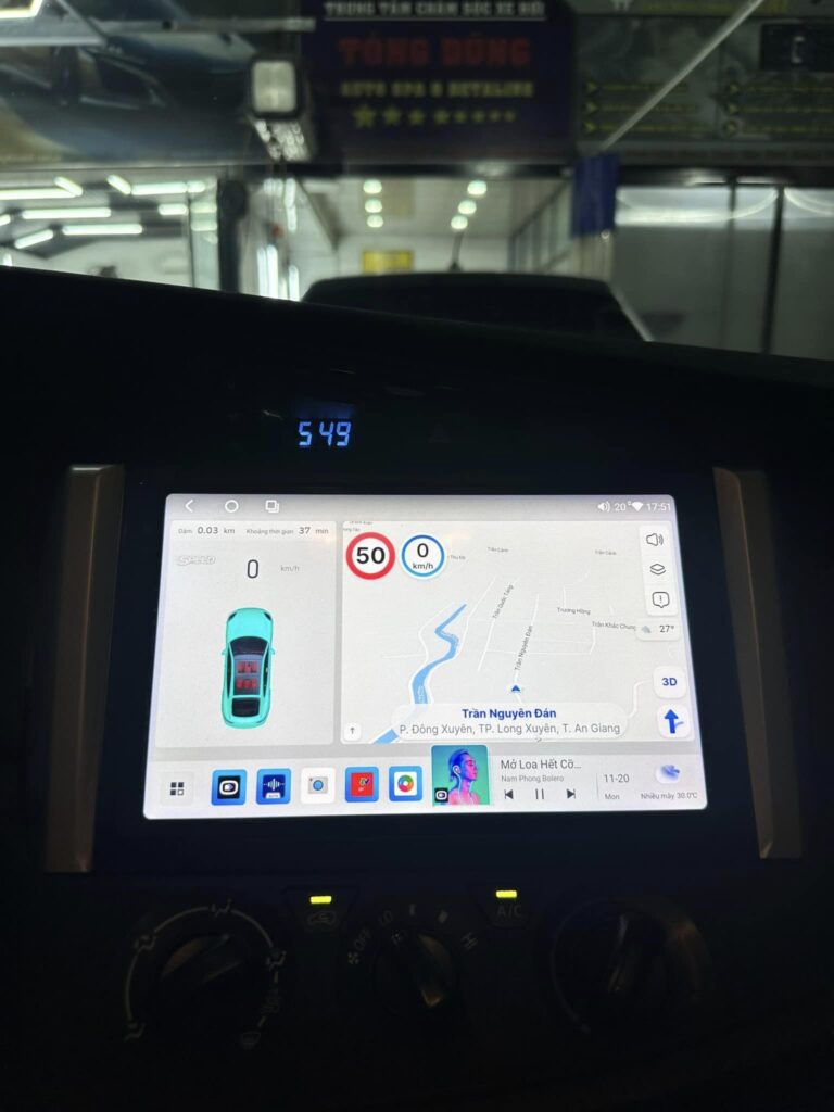 Màn hình android Toyota Innova