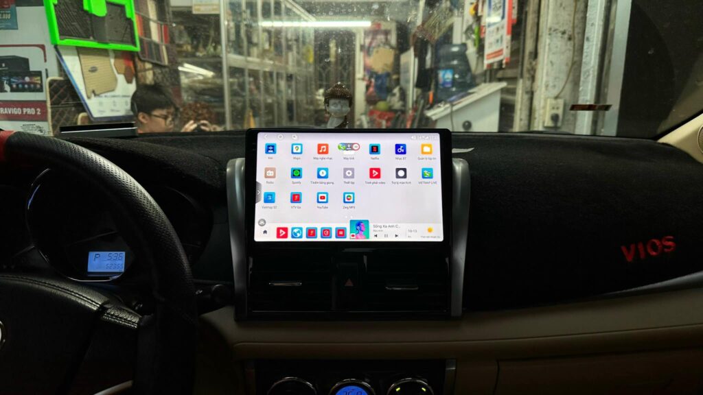 Hình ảnh màn android BRAVIGO trên xe Vios