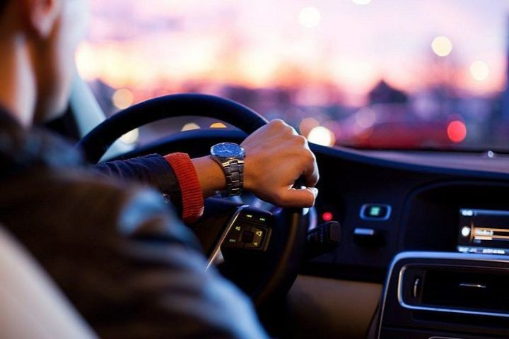 Kinh Nghiệm Chạy Xe Dịch Vụ An Toàn, Tiết Kiệm Cho Tài Xế 1 Lái xe dịch vụ là gì?