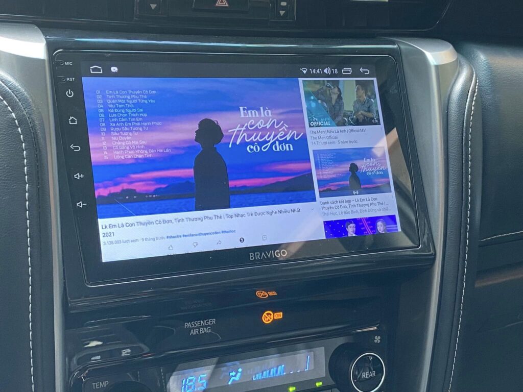 giải trí với màn hình android