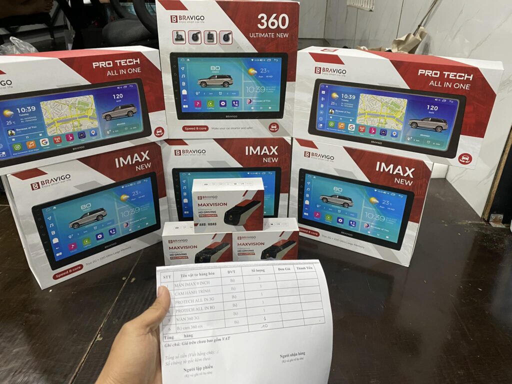 màn hình android Toyota Cross tại Bravigo