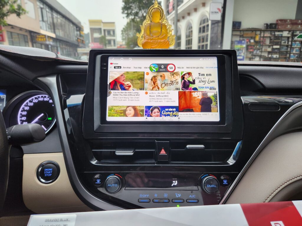 trai nghiem man hinh android o to 4 1