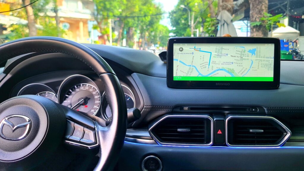 trai nghiem man hinh android o to 5