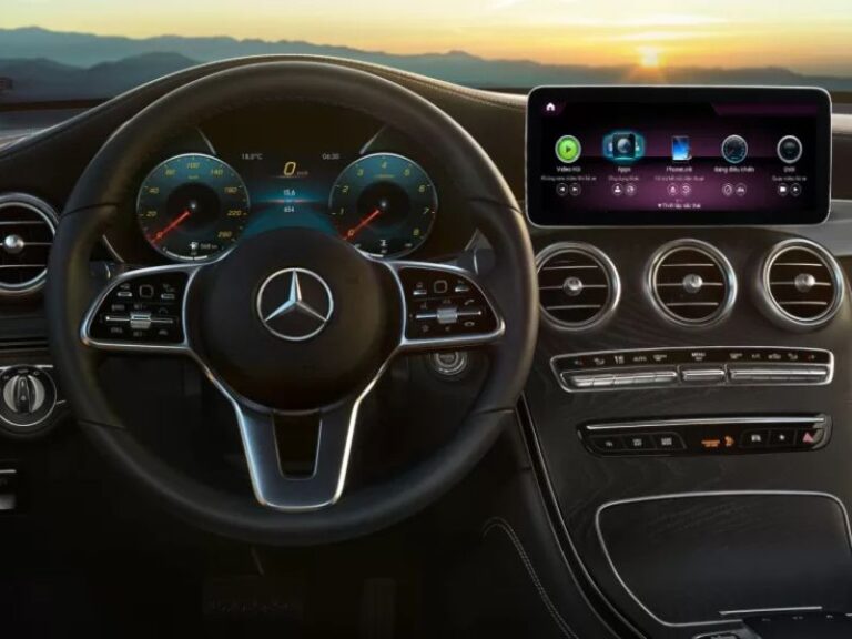 cach ket noi usb voi man hinh android o to