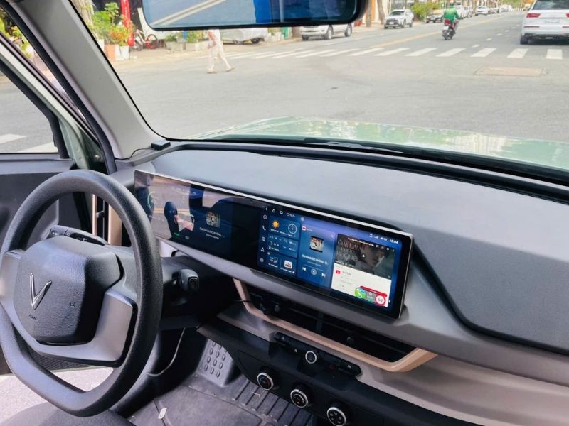 Công nghệ hiển thị QLED sắc nét – Quan sát rõ trong mọi điều kiện