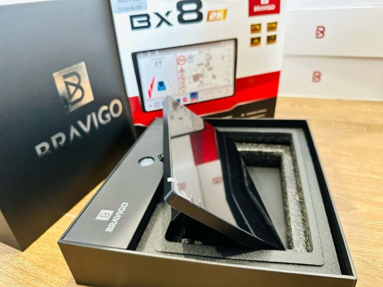 cach thay man hinh android o to