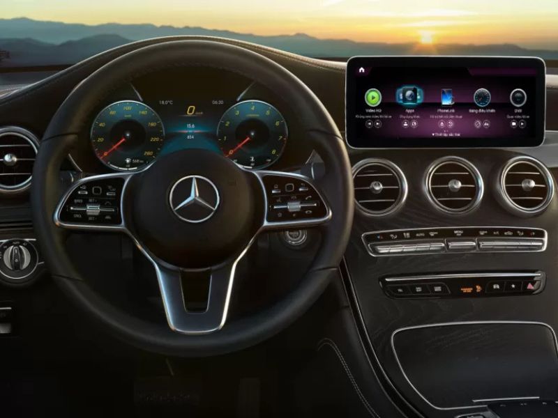 Giải pháp nâng cấp màn hình Android cho Mercedes